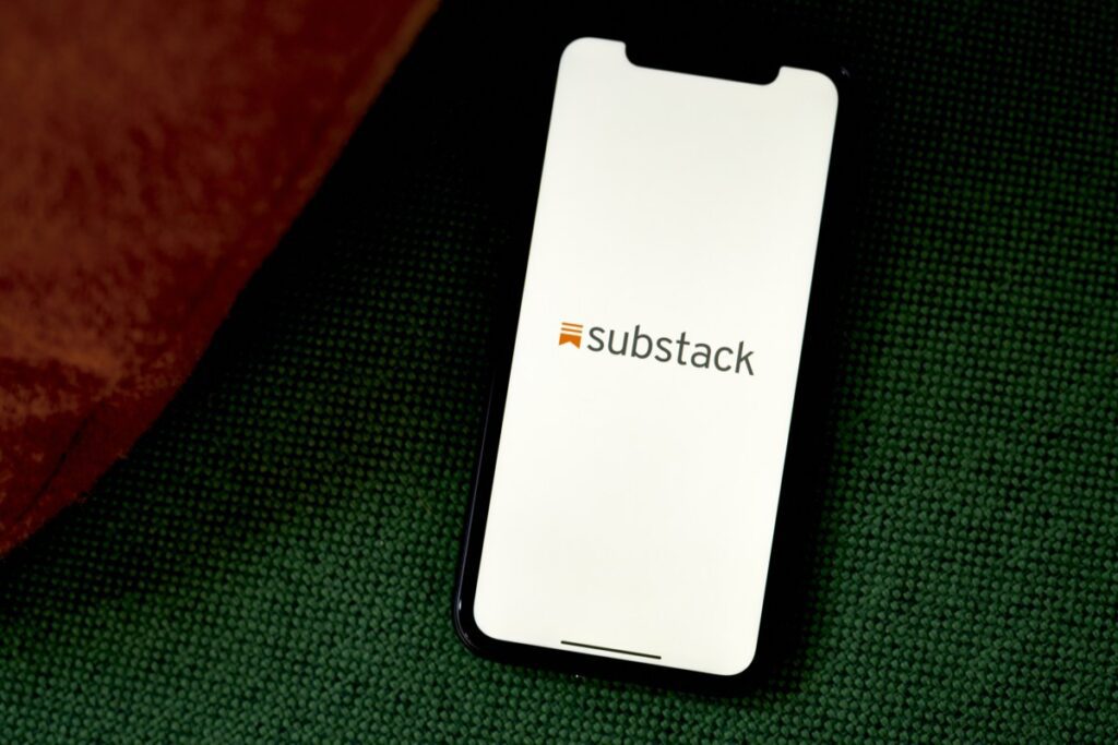 substack-raises-$100m-from-chernin-group,-andreessen-horowitz,-skims-ceo,-and-more