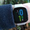 fitbit-may-have-fixed-its-major-outage,-but-some-users-are-still-reporting-problems