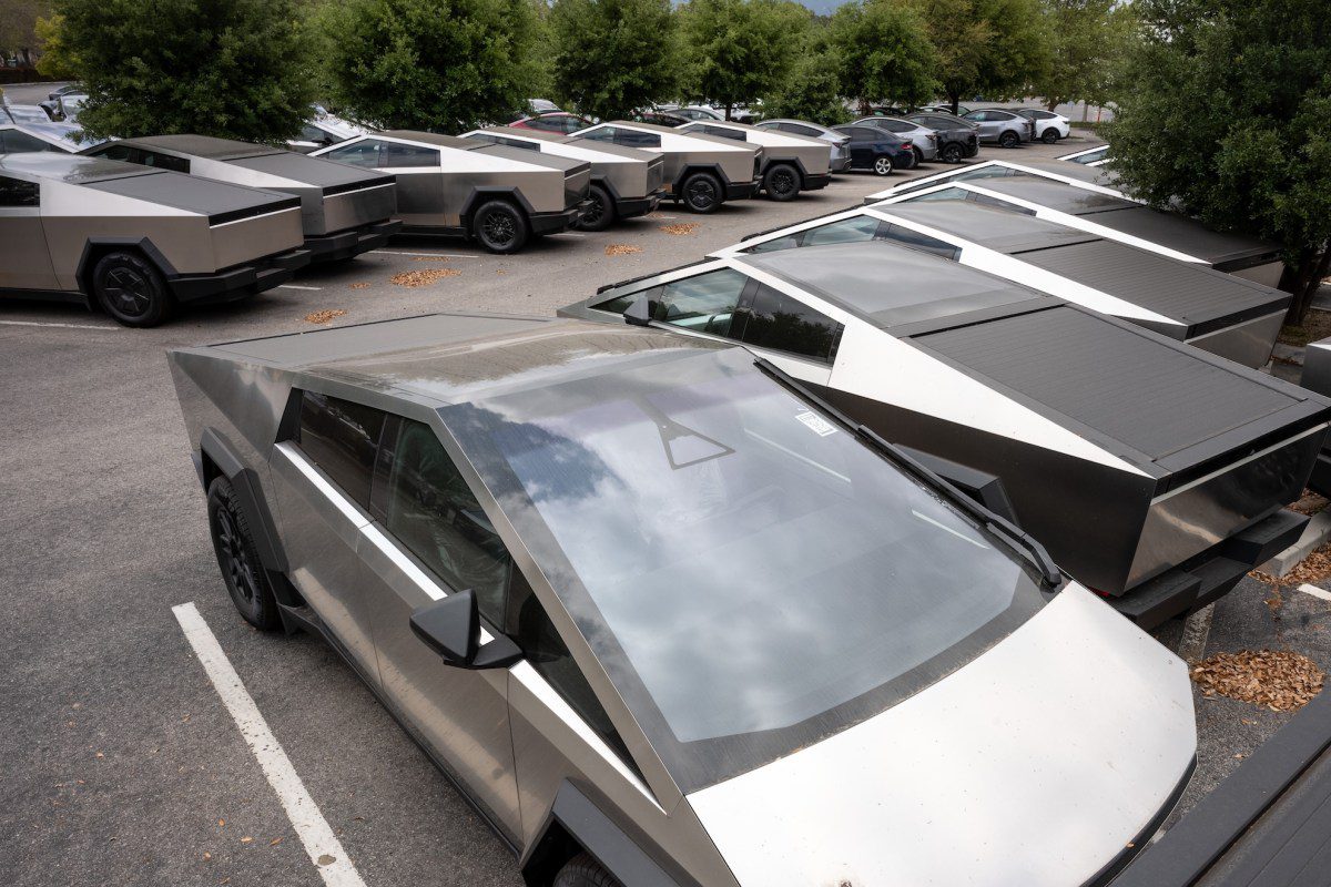 tesla-profits-pulled-down-by-falling-ev-sales-and-regulatory-credits