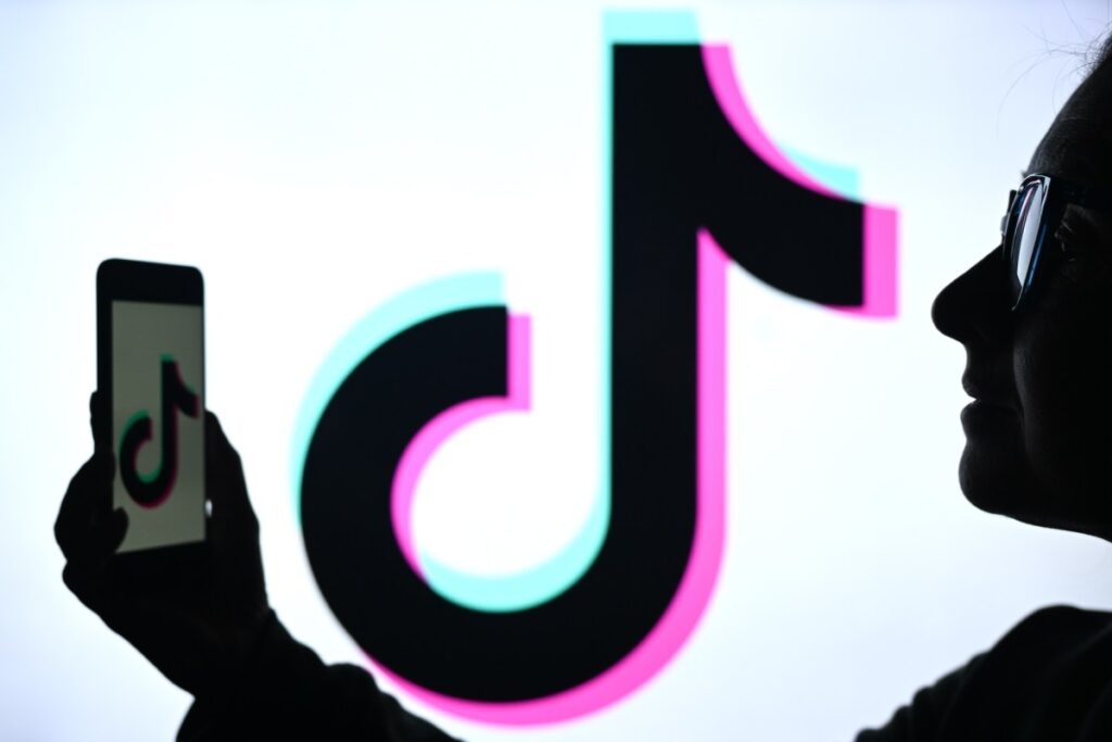 tiktok-adds-youtube-music-as-an-option-to-save-songs-playing-in-videos