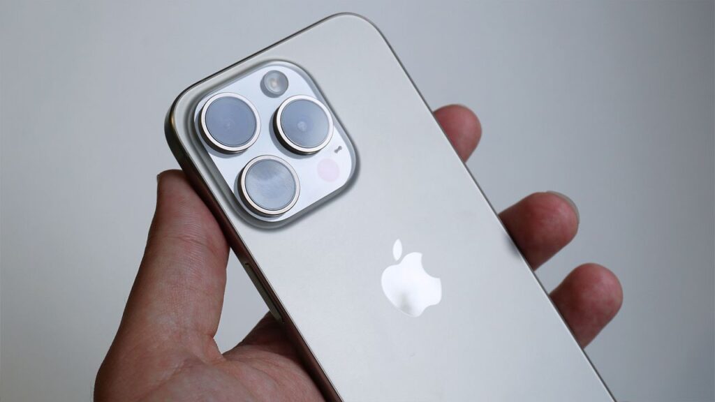 the-iphone-17-pro’s-new-rumored-8x-zoom-sounds-incredibly-cool-–-but-honestly-not-that-useful