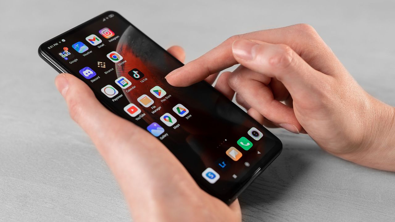 millions-of-users-were-impacted-when-spotify-went-down:-8-key-takeaways-for-businesses