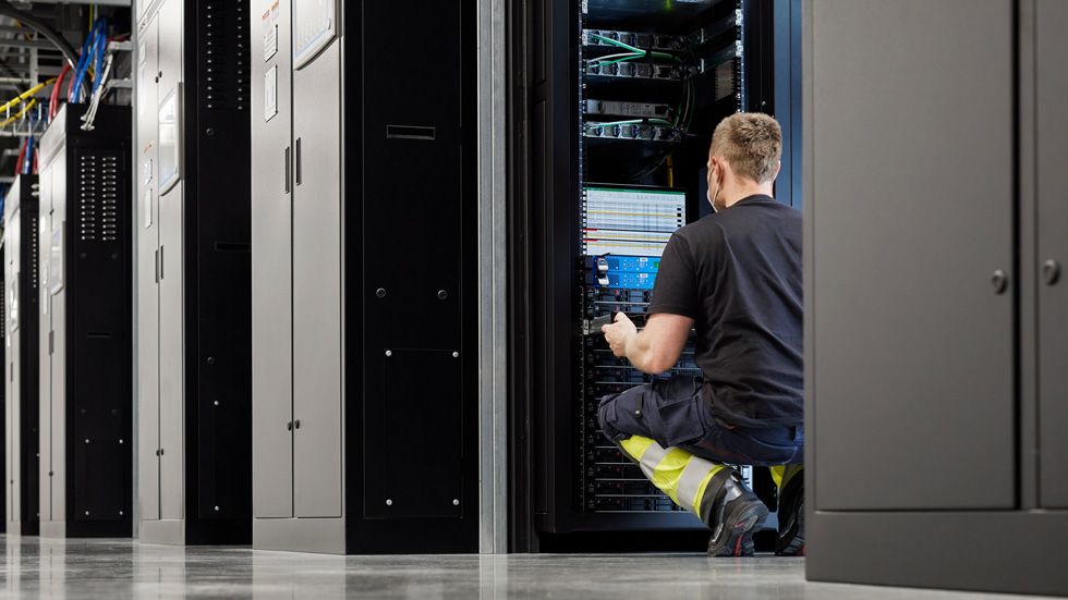 strengthening-the-uk’s-data-center-infrastructure