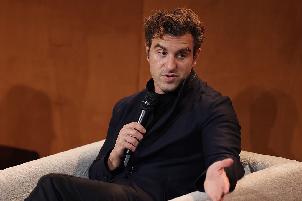 ai-agents-aren’t-the-‘new-google,’-says-airbnb-ceo