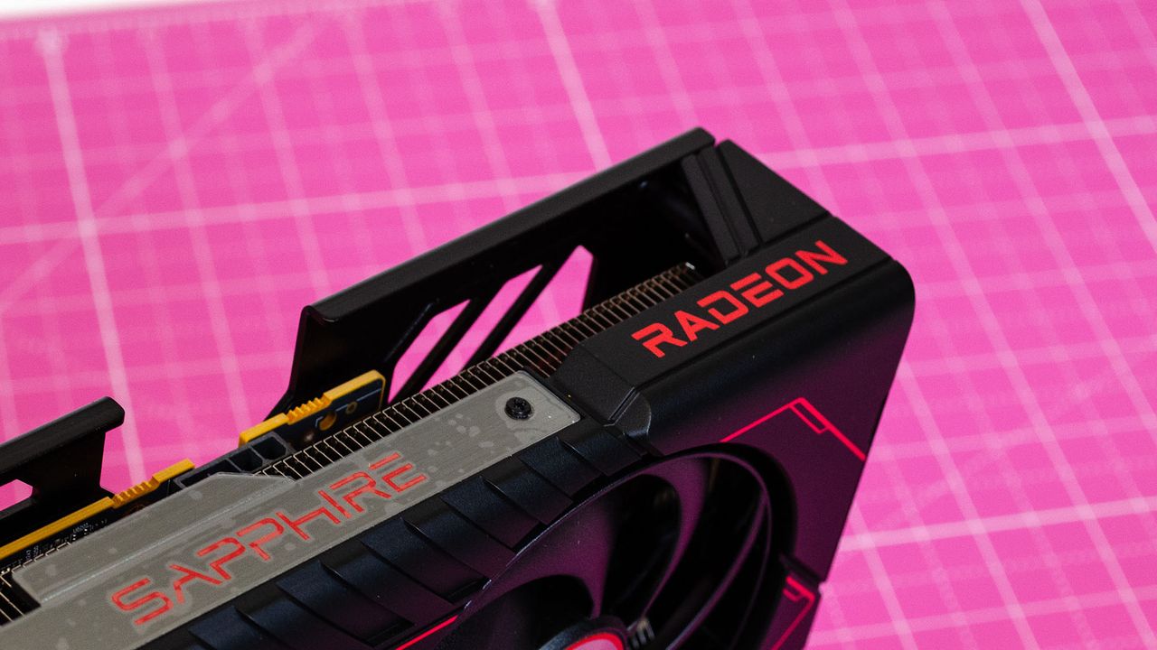 desperate-for-a-cheap-gpu?-amd’s-rx-7400-just-arrived-–-but-i’d-forget-about-that,-and-start-hoping-the-rumored-intel-b380-is-real