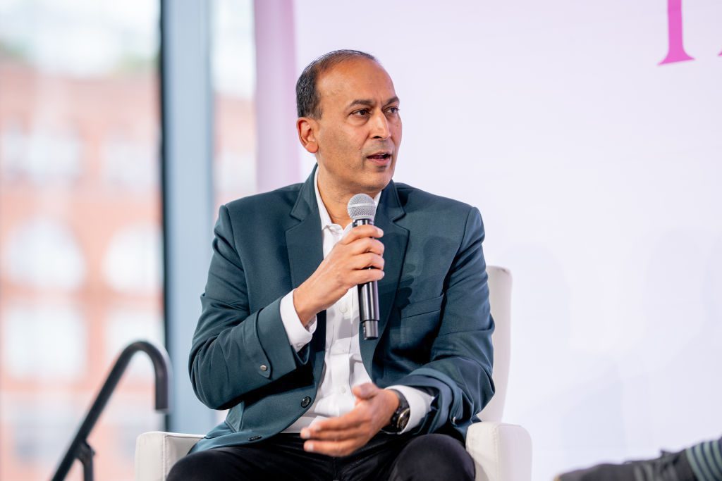 poshmark-ceo-and-founder-to-step-down